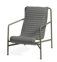 Bild von HAY Palissade Lounge Chair Hohes gestepptes Kissen 49,5 x 139 cm – Anthrazit