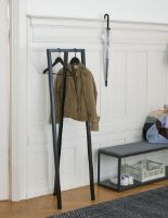 Bild von HAY Loop Stand Hall L: 45 x B: 39 x H: 150 cm – Schwarz