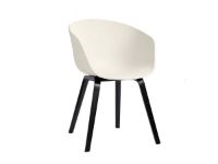 Bild von HAY AAC22 About a Chair Esszimmerstuhl SH: 46 cm – Schwarz lackiertes Eichenfurnier/Cremeweiß OUTLET