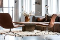 Bild von Bent Hansen Primum Lounge Chair SH: 38 cm – Cognac Adrian Leder/Schwarzes Metall mit Drehgestell