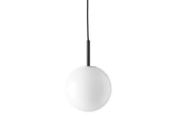 Bild von Audo Copenhagen TR Bulb Pendel Ø: 20 cm - Glänzender Opal/Schwarz