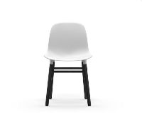 Bild von Normann Copenhagen Form Stuhl SH: 44 cm – Weiß/Schwarz