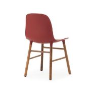 Bild von Normann Copenhagen Form Stuhl SH: 44 cm – Rot/Walnuss