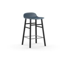 Bild von Normann Copenhagen Form Barhocker SH: 65 cm – Blau/Schwarze Eiche