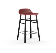 Bild von Normann Copenhagen Form Barhocker SH: 65 cm – Rot/Schwarze Eiche