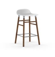 Bild von Normann Copenhagen Form Barhocker SH: 65 cm – Weiß/Walnuss