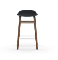 Bild von Normann Copenhagen Form Barhocker SH: 65 cm – Schwarz/Walnuss