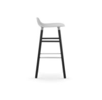 Bild von Normann Copenhagen Form Barhocker SH: 75 cm – Weiß/Schwarze Eiche