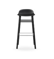 Bild von Normann Copenhagen Form Barhocker SH: 75 cm – Schwarz/Schwarze Eiche