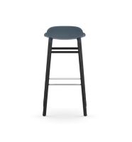 Bild von Normann Copenhagen Form Barhocker SH: 75 cm – Blau/Schwarze Eiche