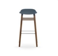 Bild von Normann Copenhagen Form Barhocker SH: 75 cm – Blau/Walnuss