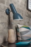 Bild von CPH Lighting Oblique Wandleuchte H: 21 cm – Chrom/Petroleumblau
