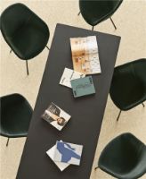 Bild von HAY AAT10 Tisch 220 x 90 cm – Schwarz pulverbeschichtetes Aluminium/Schwarzes Linoleum