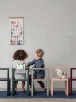 Bild von Ferm Living Little Architect Stuhl H: 51 cm - Dunkelblau