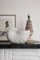 Bild von Ferm Living Muscheltopf H: 21 cm – gebrochenes Weiß