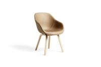 Bild von HAY AAC123 About a Chair Esszimmerstuhl gepolstert SH: 47,5 cm – Lackiertes Eichenfurnier/Sense Nougat