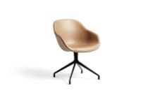 Bild von HAY AAC121 About a Chair Esszimmerstuhl gepolstert SH: 47,5 cm – Schwarz pulverbeschichtetes Aluminium/Sense Cognac