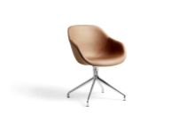 Bild von HAY AAC121 About a Chair Esszimmerstuhl gepolstert SH: 47,5 cm – Poliertes Aluminium/Sense Cognac
