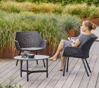 Bild von Cane-line Outdoor Twist Couchtisch Mittel Ø: 70 cm - Hellgraue/fossilschwarze Keramik