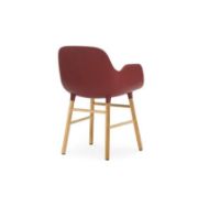 Bild von Normann Copenhagen Form Sessel SH: 44 cm – Rot/Eiche