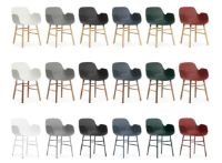 Bild von Normann Copenhagen Form Sessel SH: 44 cm – Rot/Eiche