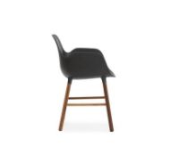 Bild von Normann Copenhagen Form Sessel SH: 44 cm – Schwarz/Walnuss