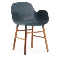 Bild von Normann Copenhagen Form Sessel SH: 44 cm – Blau/Walnuss