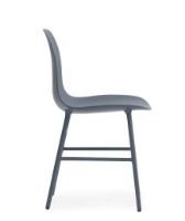 Bild von Normann Copenhagen Form Stuhl SH: 44 cm – Blau/Stahl