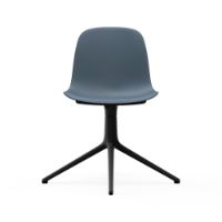 Bild von Normann Copenhagen Form Drehstuhl SH: 44 cm – Blau/Schwarzes Aluminium