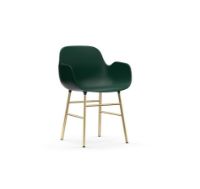 Bild von Normann Copenhagen Form Sessel SH: 44 cm – Grün/Messing