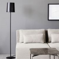 Bild von House Doctor Stehleuchte Noida H: 155 cm - Schwarz OUTLET