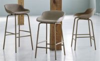 Bild von Normann Copenhagen Hyg Barhocker SH: 65 cm – Sand/Stahl