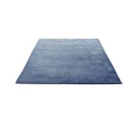 Bild von &Tradition The Moor Teppich AP7 200 x 300 cm – Grey Blue Thunder