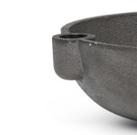 Bild von Ferm Living Bowl Kerzenhalter Klein Ø: 14,6 cm - Schwarzes Messing OUTLET