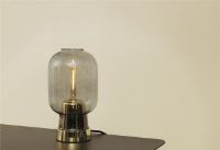 Bild von Normann Copenhagen Amp Tischlampe H: 26,5 cm – Rauch/Messing