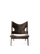 Bild von Audo Copenhagen Knitting Lounge Chair Schaffell lockig SH: 30 cm - Dunkel gebeizte Eiche/Drake 20