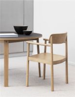 Bild von Normann Copenhagen Slice Tisch Ø: 95 cm – Eiche/Linoleum