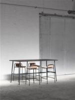 Bild von Normann Copenhagen Studio Barhocker 65 cm gepolstert – Schwarz/Lambeth