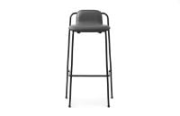 Bild von Normann Copenhagen Studio Barhocker 75 cm vorne gepolstert – Schwarz/Leder