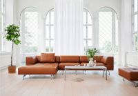 Bild von Fredericia Furniture Delphi Elements Sofa mit Chaiselongue L: 325 cm – Cognac 95/Aluminium