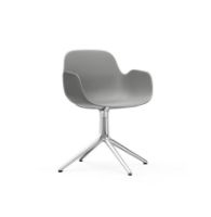 Bild von Normann Copenhagen Form Drehstuhl mit Armlehnen SH: 44 cm – Grau/Aluminium