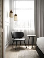 Bild von Mater The Lounge Chair SH: 40 cm – Schwarzes Leder/Sirkagrau gebeizte Eiche