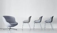 Bild von Normann Copenhagen Hyg Esszimmerstuhl SH: 46 cm – Grau/Stahl