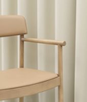 Bild von Normann Copenhagen Timb Sessel SH: 46 cm - Gepolstert Tan / Kamel