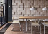 Bild von Please Wait to be Seated. Ahm Stuhl SH: 46,5 cm – Aschegrau/Rohrgeflecht