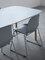Bild von Normann Copenhagen Form Esstisch 95x200cm - Grau/Eiche OUTLET