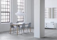 Bild von Normann Copenhagen Form Esstisch 95x200cm - Grau/Eiche
 DER ABFLUSS OUTLET