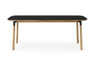 Bild von Normann Copenhagen Form Esstisch 95x200cm - Schwarz/Eiche