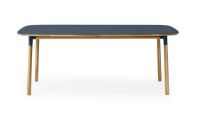 Bild von Normann Copenhagen Form Esstisch 95x200cm - Blau/Eiche