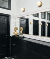 Bild von Nuura Liila 1 Medium Wand-/Deckenleuchte Ø: 16,5 cm – Nordic Gold/Opalweiß OUTLET